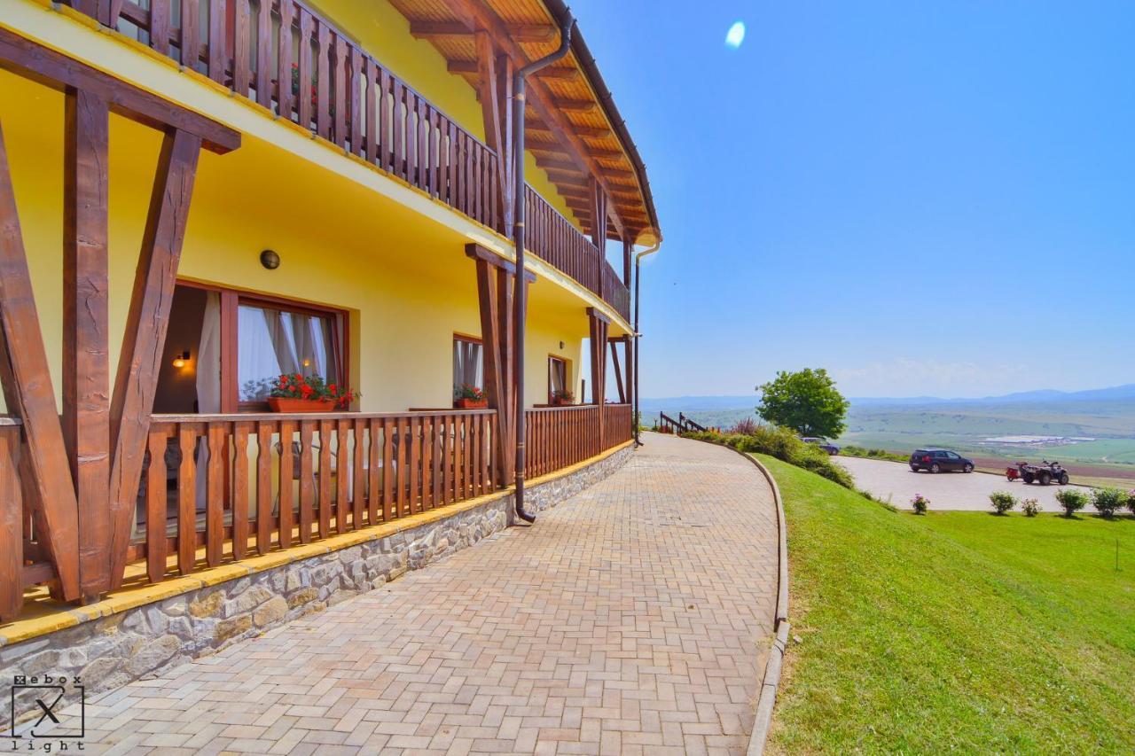 Pensiunea Casa Buna Girbova Bagian luar foto