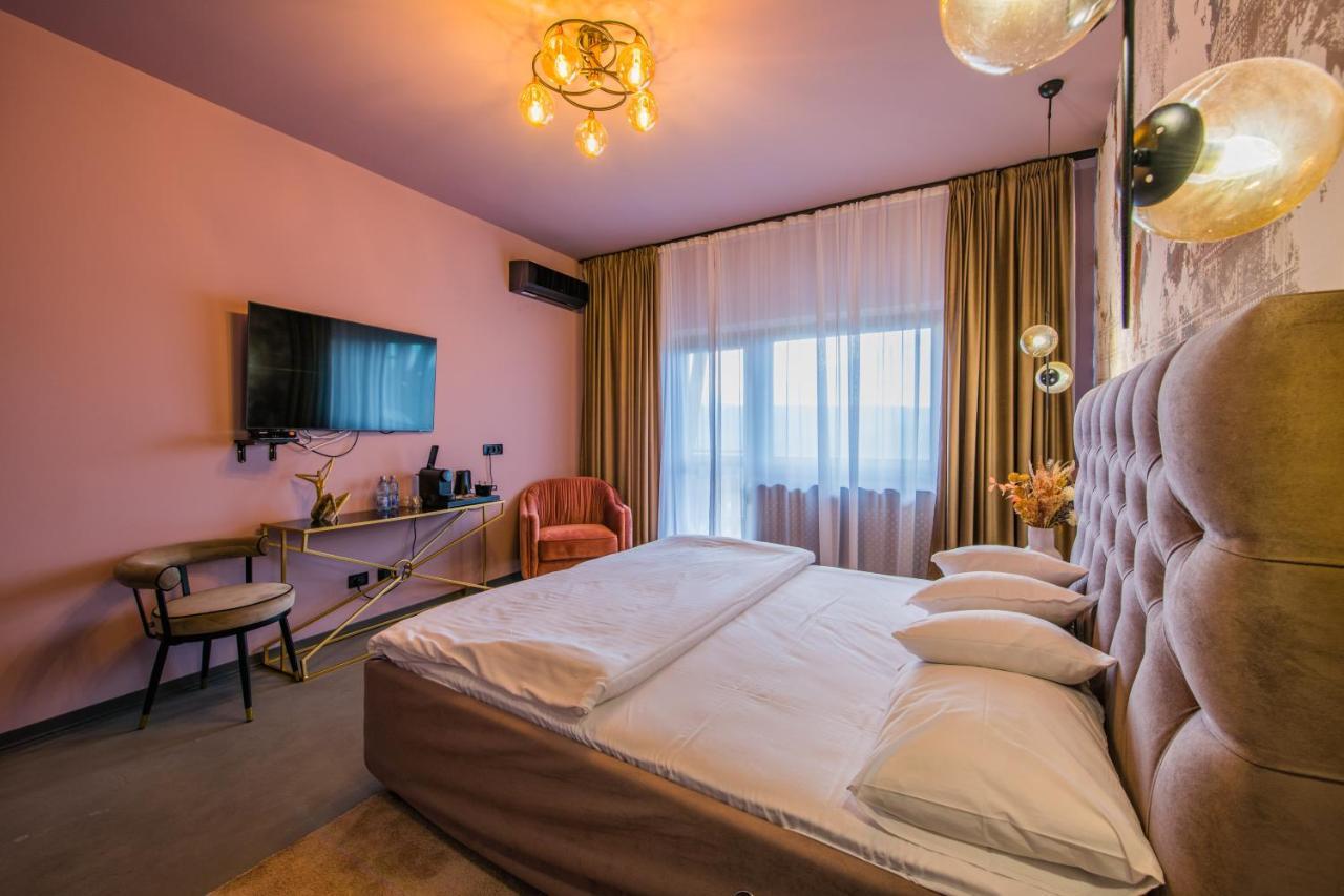 Pensiunea Casa Buna Girbova Bagian luar foto